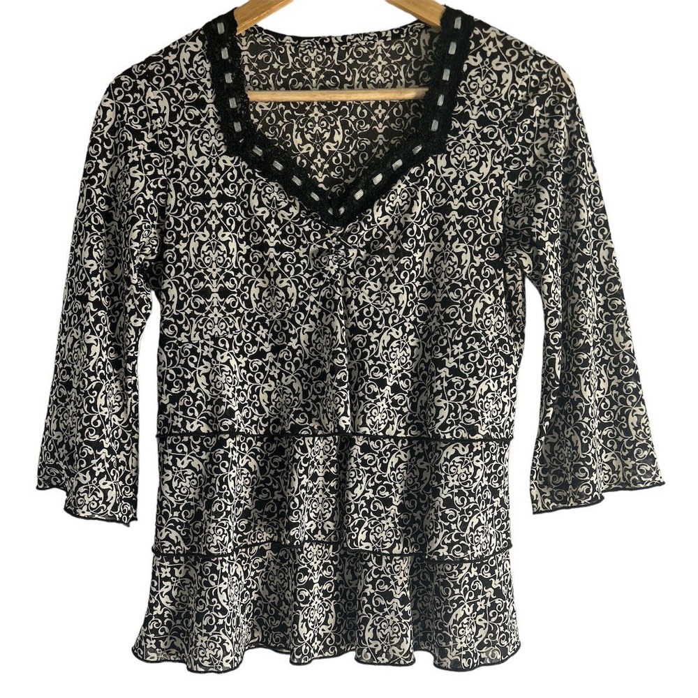 Small Y2K Boho Floral Mesh Bell Sleeve‎ Tiered Blouse Top Black & White